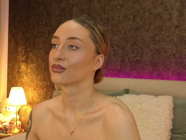 chloebellex live cam on BongaCams