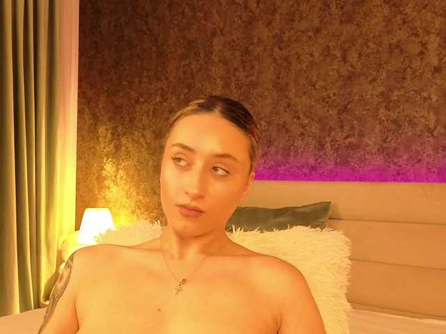 chloebellex live cam on BongaCams