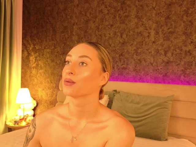 chloebellex live cam on BongaCams