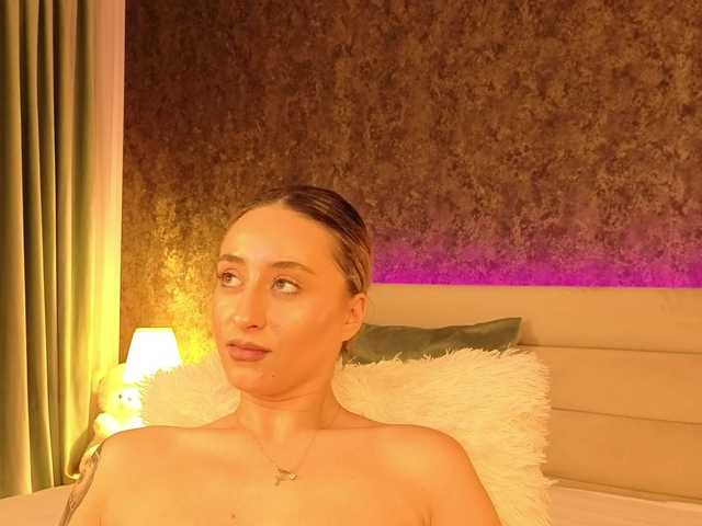 chloebellex live cam on BongaCams