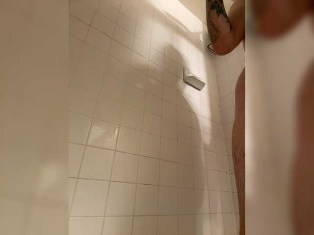Mrbiggdickk live webcam show