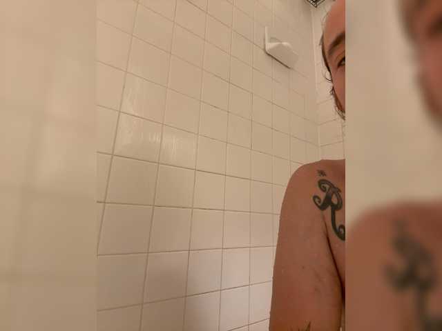 Mrbiggdickk live webcam show