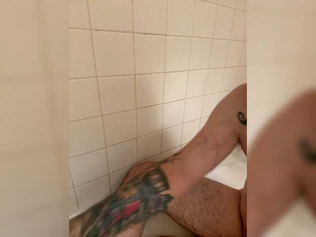 Mrbiggdickk live webcam show
