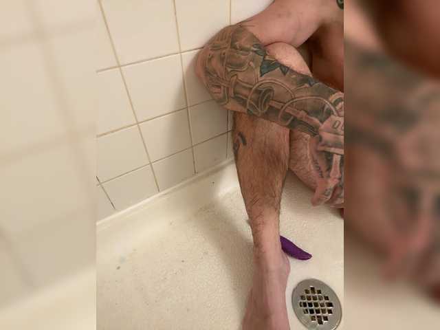 Mrbiggdickk live webcam show