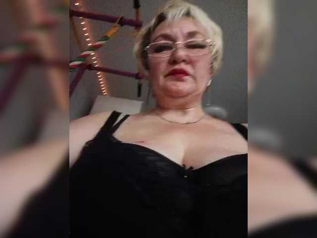 Machenka1 live cam on BongaCams