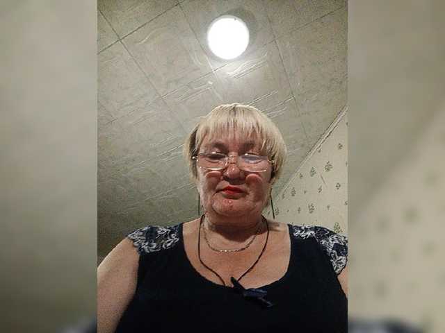 Machenka1 live cam on BongaCams