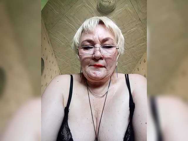 Machenka1 live cam on BongaCams