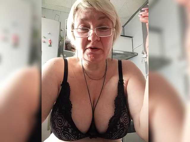 Machenka1 live cam on BongaCams