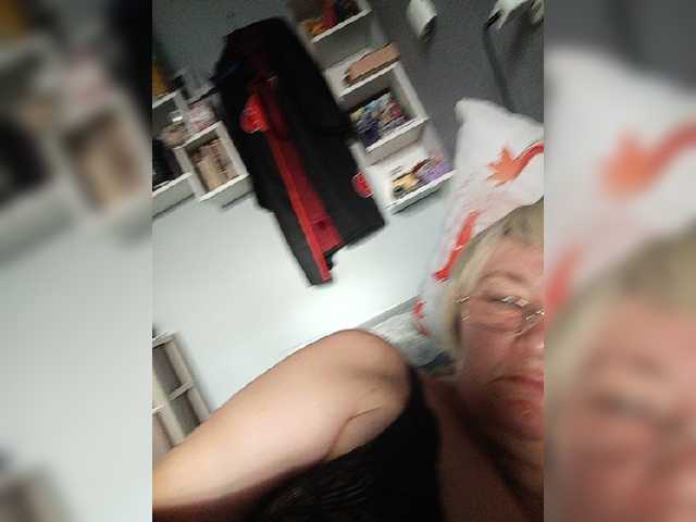 Machenka1 live cam on BongaCams