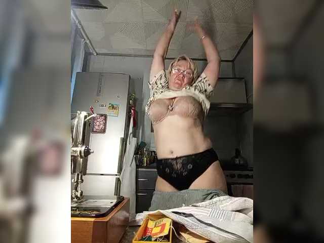 Machenka1 live cam on BongaCams
