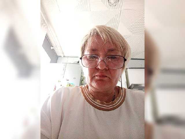 Machenka1 live cam on BongaCams