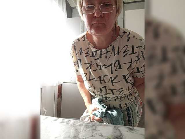 Machenka1 live cam on BongaCams