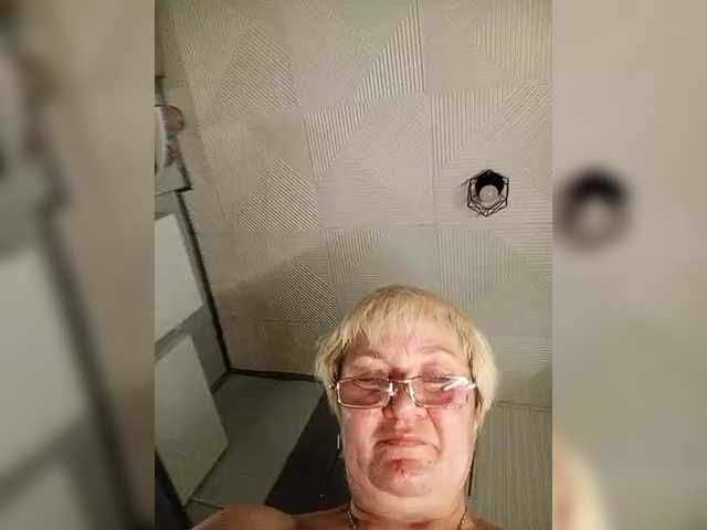 Machenka1 live cam on BongaCams