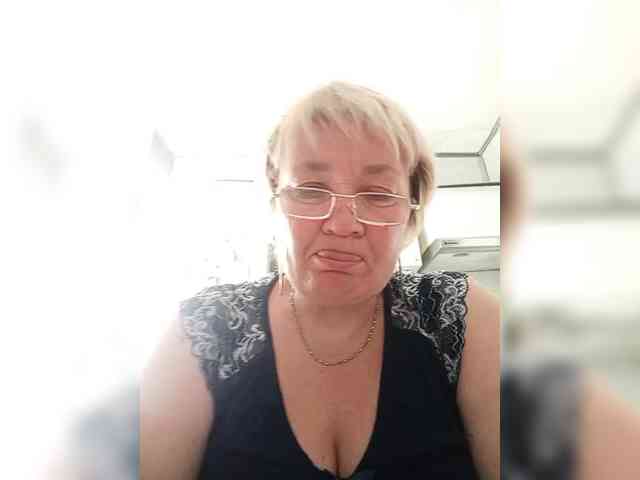 Machenka1's cam show statistics and live stream