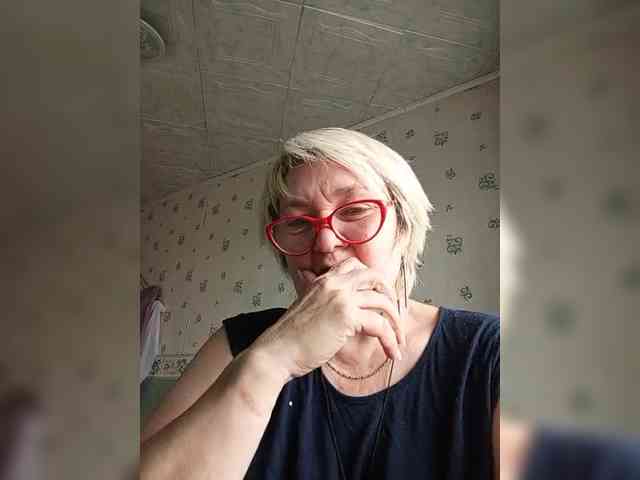 Machenka1 live female cam on bongacams