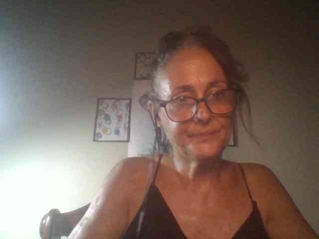 Cutie1972a webcam