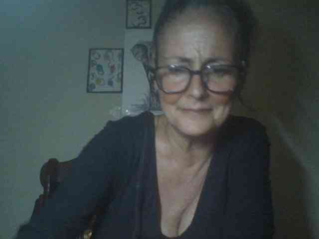 Cutie1972a webcam