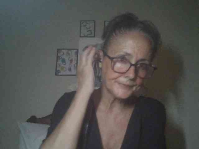 Cutie1972a webcam