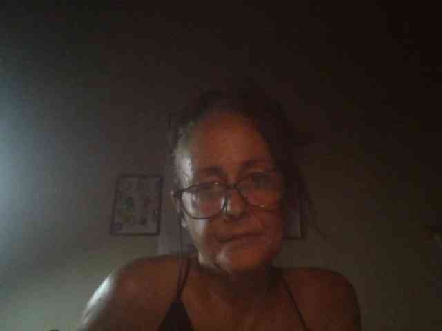Cutie1972a webcam