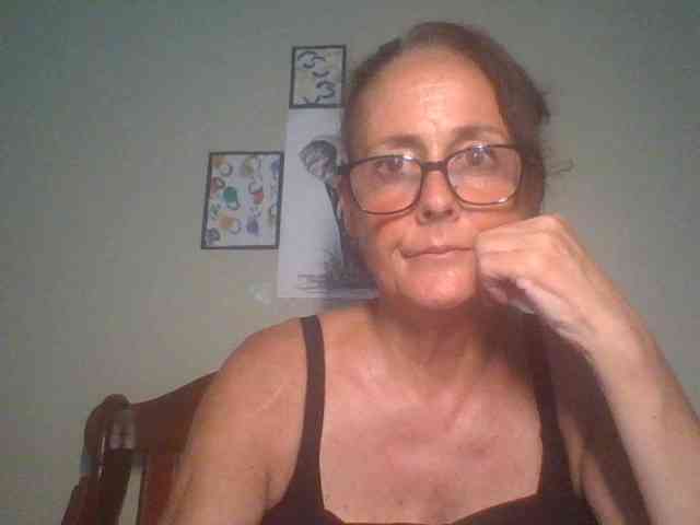 Cutie1972a webcam