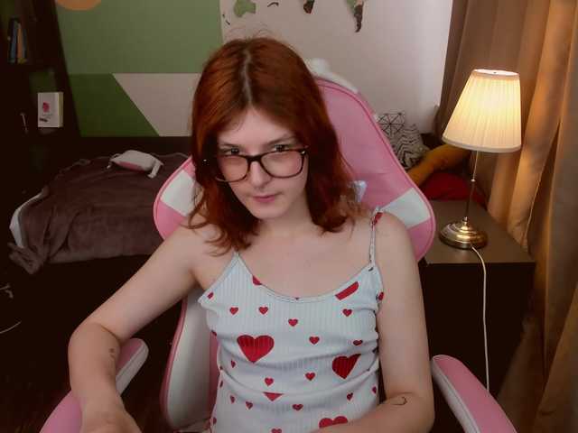 TamilaLim live webcam show