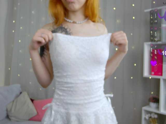 PollyRedhead live cam on BongaCams