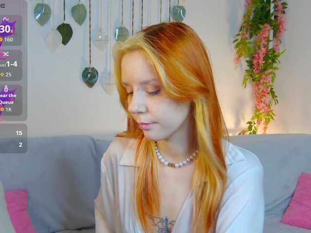 PollyRedhead live cam on BongaCams
