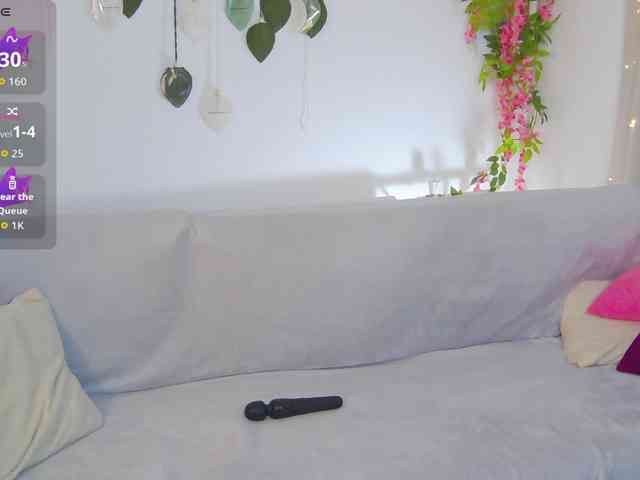 PollyRedhead webcam