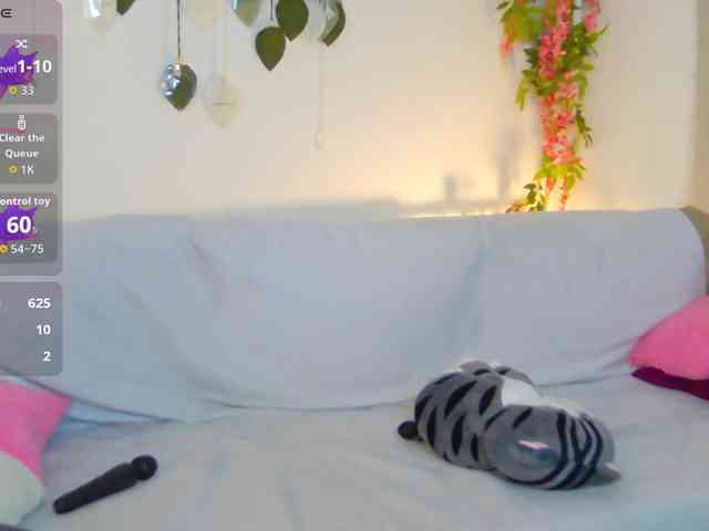 PollyRedhead webcam