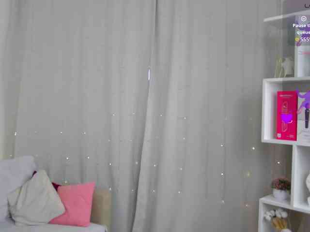 PollyRedhead webcam