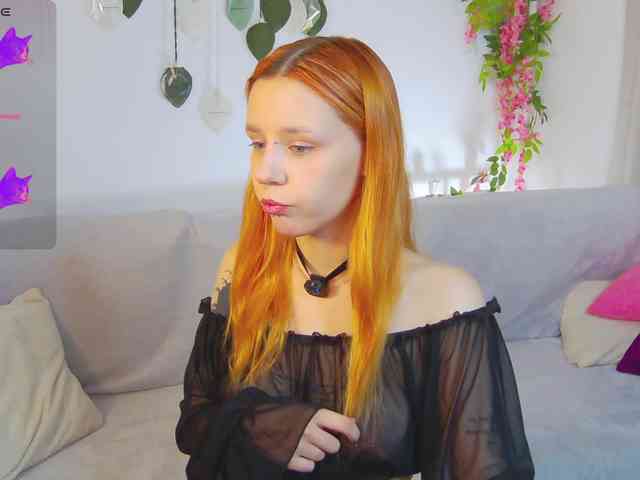 Модель: PollyRedhead