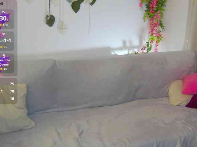 PollyRedhead webcam