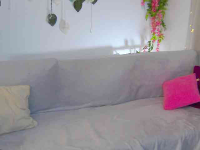 PollyRedhead webcam