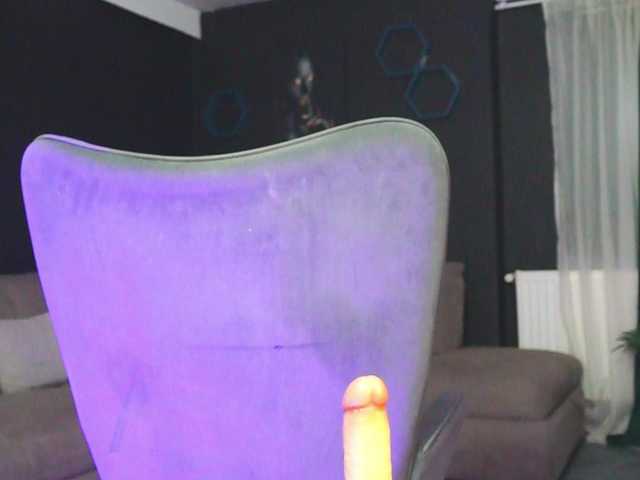 AstridJade live cam on BongaCams