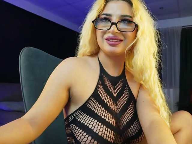 AstridJade live cam on BongaCams