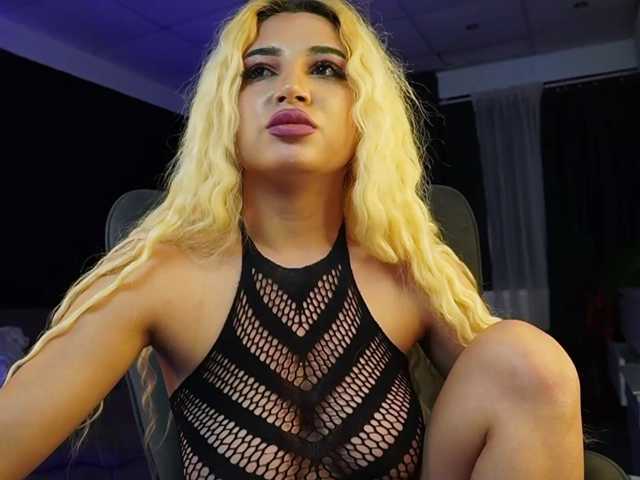 AstridJade live cam preview