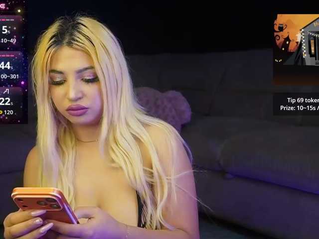 AstridJade live cam on BongaCams