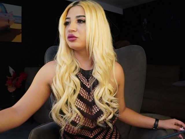 AstridJade live cam on BongaCams