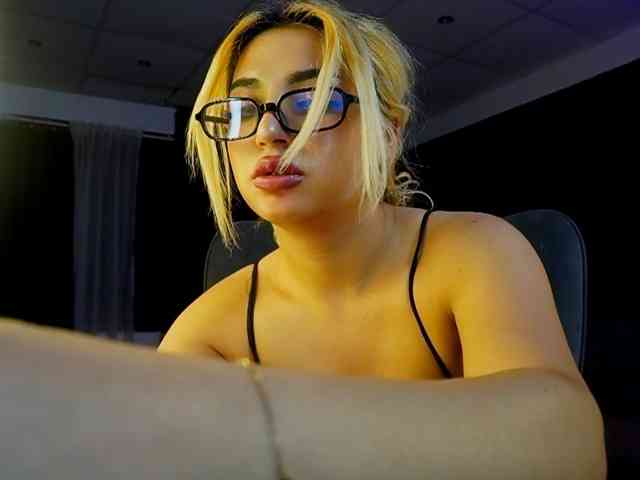 Modelo: AstridJade