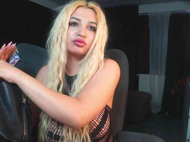 AstridJade webcam