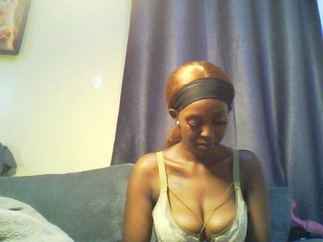 Betsy3 live webcam show