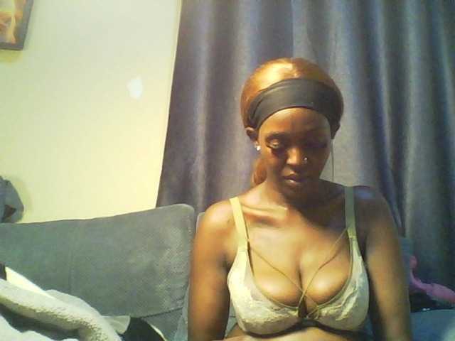 Betsy3 live webcam show
