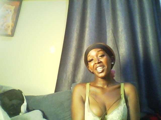 Betsy3 live webcam show