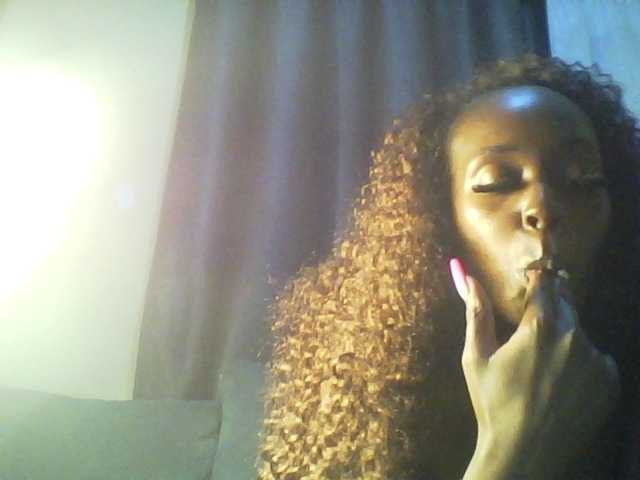 Betsy3 live cam on BongaCams