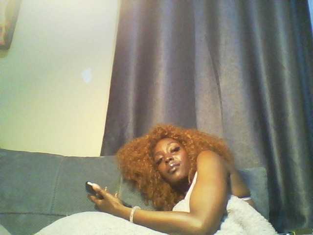 Betsy3 live cam on BongaCams