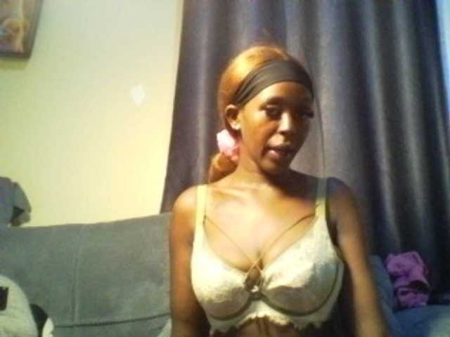 Betsy3 live webcam show