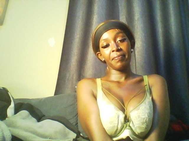 Betsy3 live webcam show