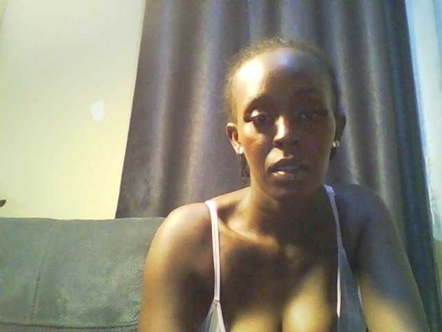 Betsy3 live cam on BongaCams