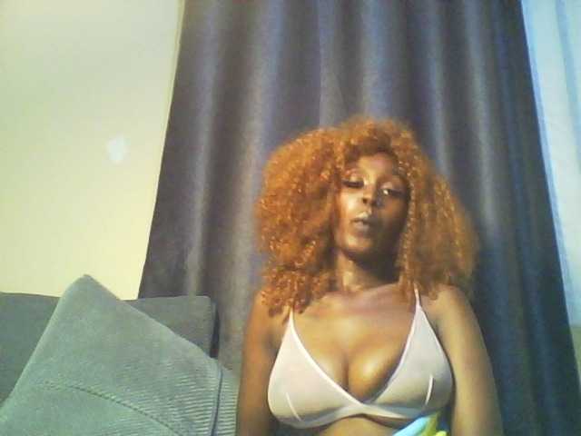 Betsy3 live cam on BongaCams