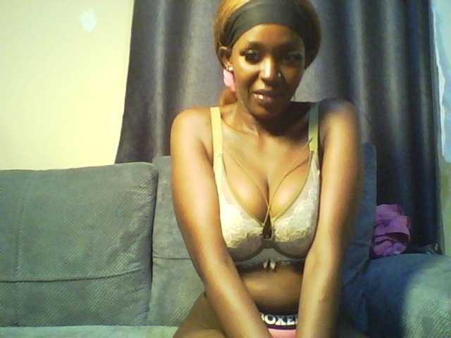 Betsy3 live webcam show